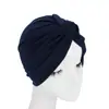 AliExpress Europeu e Americano Algodão Indiano Boné cor sólida plissado cruzado lenço de cabeça boné touca em estoque fabricante de Yiwu