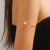 Pulsera Geométrica Redonda Hueca de Aleación Retro de Nicho Europeo y Americano Pulsera de Brazo con Sentido Avanzado de Temperamento Moda Anillo de Brazo Transfronterizo