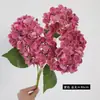 Ramo de hortensias artificiales de 4 piezas con tacto realista, adecuado para decoración de escenas y arreglos de boda, ofreciendo una estética de alta gama