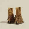 Botas de cowboy western com franjas retrô estilo pós-apocalíptico fivela de cinto rebites botas de cavaleiro Merard bico fino salto grosso botas de tornozelo femininas