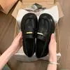 Zapatos planos de cuero suave y ligero con suela gruesa para mujer 2026 nuevo estilo de otoño con faldas slip-on zapatos individuales zapatos pequeños de cuero versátiles