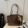 Bolsa Feminina Minimalista de Alta Qualidade Grande Capacidade 2026 Nova Tendência Outono Moda Versátil Bolsa de Ombro Design de Celebridade da Internet Bolsa de Mão