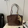 Bolsa Tote Feminina de Seda com Estampa Crocodilo em Relevo, Tendência e Fashion, Grande Capacidade para o Dia a Dia