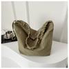Bolsa de Lona Feminina 2024 Nova Moda Grande Capacidade Casual Shoulder Crossbody Bag All-match Plissado Shoulder Strap Tote Bag