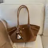 Bolsa de Grande Capacidade para Mulheres, Versátil para Outono e Inverno 2025 Nova Bolsa de Ombro Casual para Compras, Bolsa Tote Retrô para Trabalho e Deslocamento