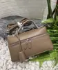 2025 Nueva Bolsa para Lonchera de Cuero Genuino Lp23 Retro de Piel de Vaca Bolsa para Cosméticos Gran Capacidad Portátil Bolso de Hombro Cruzado para el Brazo
