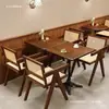 Juego de mesa y sillas de madera maciza estilo retro americano para café y bar, adecuado para panaderías, tiendas de postres y té de leche, mesas comerciales para restaurantes occidentales