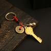 Llavero con colgante de llave de coche y bolso de hombre y mujer con el símbolo del zodiaco Piscis de latón dorado.