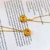 Collar con Hebilla de Paz de Escama de Dragón Chapado en Oro Brillante para Mujer, Cadena de Suéter de Lujo Ligero de Nicho con un Diseño de Moda