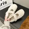 Nuevo estilo 2026, zapatos de meter versátiles y cálidos para exteriores, forrados de felpa para otoño e invierno, de suela plana, mullidos, de boca poco profunda, dulces y femeninos