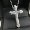Versa Europeo y Americano Elegante Nuevo Clásico Cruz Hombres Tendencia Collar Chapado en Oro Diamante Hip-Hop Pareja Accesorios