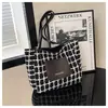 Bolso de Hombro de Gran Capacidad para Mujer Primavera y Verano 2025 Nuevo Bolso de Lona a Cuadros Versátil Niche Fashion Bolso Satchel Tote
