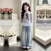 Moletom Estiloso Estilo Coreano Falso Duas Peças Manga Longa Casual Solto Top Jeans Individual Conjunto de Duas Peças Primavera e Outono