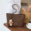 Bolsos de Diseño Nicho para Mujer 2025 Otoño Nuevos Bolsos de Hombro de Moda de Alta Gama Bolsos de Cubo Modernos Retro Bolsos