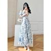 Vestido de verano de moda nuevo estilo francés retro floral con cuello cuadrado y mangas abullonadas ligero de lujo de manga corta para vacaciones en la playa de Sanya