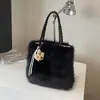 Nuevo bolso de mano de felpa para otoño e invierno para mujer, bolso tote elegante y moderno de gran capacidad, se puede llevar en la mano o usar como bolso cruzado
