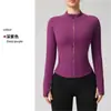 Cremallera de metal color rosa, nueva chaqueta de yoga otoño e invierno con cuello alto, ajustada a la cintura, adelgazante, top de fitness con sensación de segunda piel