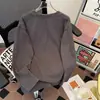 Camiseta interior térmica de cuello Henry estándar, moderna, versátil, ultra texturizada, gris oscuro, cuello en V, manga larga de otoño para adolescentes