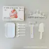 Set de vajilla desechable para pastel, incluye seis piezas, para fiestas de cumpleaños; fabricante de cuchillos, tenedores y platos para pastel; set de caja de regalo