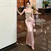Novo Estilo Conjunto de Suspensório Floral Modelador, que Marca a Cintura, Abraça os Quadris, Emagrece e Valoriza a Silhueta, em Rosa e Verde Claro, Feito de Lã de Ovelha, Direto da Fábrica de Origem