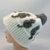 Nuevo y Lindo Gorro Tejido Jacquard de Gato Estilo Coreano para Mujer en Otoño e Invierno, Cálido y Versátil para Exteriores, Resistente al Frío, Dulce Gorro de Lana