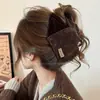 Clip de Garra Triángulo Etiqueta Dorada Retro Otoño Invierno para Niñas Versátil Temperamento Concha Tiburón Clip para Parte Trasera de la Cabeza Moño Pasador Accesorios para el Cabello