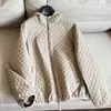 2026 Chaqueta de Algodón Cálida Acolchada Acolchada con Capucha Suelta Cintura Ajustable Estilo Chaqueta Abrigo Chaqueta de Algodón al por Mayor N6GW3926