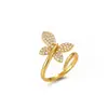 Anillo de Moda Europeo y Americano de Cobre con Circonita Chapado en Oro para Mujer, Anillo con Forma de Corazón, Diseño de Nicho Versátil, Anillo de Mariposa de Gama Alta