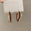 Brincos de Metal Geométricos de Camada Dupla Estilo Hong Kong, Brincos Vermelhos Simples e Modernos, Acessórios para Mulheres, Toque de Luxo Leve e Sofisticado