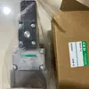 Válvula Solenoide CKD 4F410-10-AC220V 4F510-15-AC220V DC24V AC110V