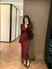 Elegante vestido suéter de punto estilo dama coreana, suave y femenino estilo Hong Kong, con cinturón en la cintura y falda ajustada al cuerpo