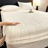 Sábana bajera ajustada de terciopelo de leche Clase A, sábana bajera ajustada de color liso con corte, protector de colchón de onda de agua, antideslizante, sábana de cama cálida de invierno