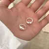 Hebilla de Oreja de Gota de Aguja de Plata 925 para Mujer Estilo Coreano Minimalista Temperamento Pendientes Versátiles Retro Aro de Oreja de Viento Frío de Moda
