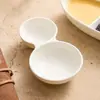 Plato de salsa de cerámica blanca pura con doble rejilla, plato para mojar, olla caliente, barbacoa, salsa creativa, plato pequeño, salsa doméstica, vinagre, condimento.