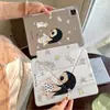Cat Star Little Jade es una linda funda protectora tipo Y para iPad mini 7/6 y iPad Air 8, y viene con una ranura para lápiz