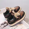 Zapatillas Deportivas para Niños 2026 Otoño Nuevo Estilo de Caña Baja para Niños Mayores, Zapatos Casuales Versátiles, Zapatos Deportivos Antideslizantes para Niños