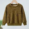 Sudadera Infantil Estilo Primavera y Otoño Ropa para Niños 2026 Nueva Camiseta de Manga Larga para Niños Mayores Top de Otoño con Forro de Felpa