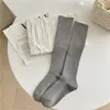 Meias de Caxemira Outono e Inverno para Mulheres, Meias de Ponto Duplo, Meias Longas de Caxemira com Listras Verticais, Meias Longas de Cor Pura, Série de Cores Maillard