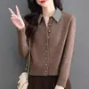 Novo cardigã de tricô versátil para mulheres com design estiloso, suéter de tricô com botão colorido, jaqueta top redonda moderna