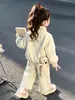 Conjunto de cortavientos de color liso para niñas transfronterizo, estilo primavera y otoño, conjunto casual de tres piezas para niños 2026 nuevo, ropa infantil de moda
