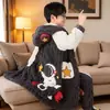 Nuevos Pijamas de Franela para Niños Otoño Invierno Estilo Largo Conjunto Bata Forro Polar Coral Pijamas Infantiles Niños Medianos y Grandes Ropa de Casa