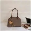 Bolsa de Hombro Tote de Nicho de Alto Valor Nueva Moda Otoño 2026 Chic Relajado Simple