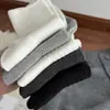 Meias de Cor Sólida de Cano Médio para Mulheres, Primavera e Outono, Preto, Branco e Cinza Simples Estilo Básico, Meias Largas com Listras Verticais, Meias de Algodão Versáteis Ins