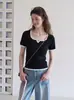 Camiseta feminina de verão de manga curta com design único, gola tricotada, estilo de nicho, comprimento cropped, cintura alta, caimento justo, doce e picante 278