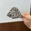 Presilha de Cabelo Triângulo Grande Estampa de Leopardo Etiqueta Dourada Estilo Coreano Nova Elegante Para a Parte de Trás da Cabeça Presilha de Tubarão para Cabelo Grampo de Cabelo Adorno de Cabeça