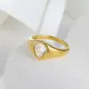 Anillo de Acero de Titanio con Circonita para Mujer, Anillos de Pareja Modernos y Únicos, Anillos Decorativos de Lujo Ligero, Venta Directa de Fabricante de Nicho