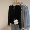 Camiseta blanca de cuello en V relajada para mujer, algodón puro, casual para primavera y otoño, chic perezoso, top de manga larga, camiseta básica simple