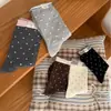 Meias Pejo color block, com babados, poá, de comprimento médio até a panturrilha com apliques de cachorro de desenho animado, meias soquete, meias femininas sem costura estilo coreano para outono/inverno