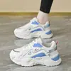 Zapatos tipo dad para mujer, nueva colección primavera/verano 2026, tenis de malla, modernos y versátiles, estilo popular, zapatos atléticos casuales de suela gruesa