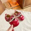 Zapatos de piel estilo princesa para niñas de 3 a 6 años, colección primavera/otoño, estilo coreano, bailarinas versátiles para niños, suela suave, zapatos de rendimiento elegantes para bebés